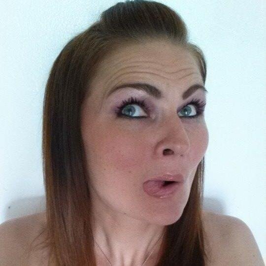 Younique Presenter . I LOVE MY LASHES !!