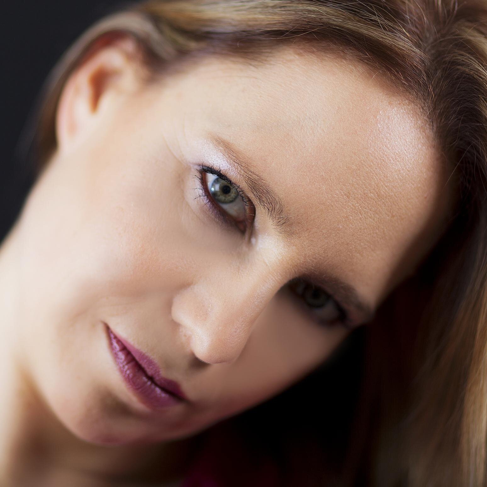 Freelance Conductor. Radio Music Editor. Anti-PATRIARCHAL. חצופה Mum, creator of #oneconductoraday   https://t.co/PCKMV1zc4M