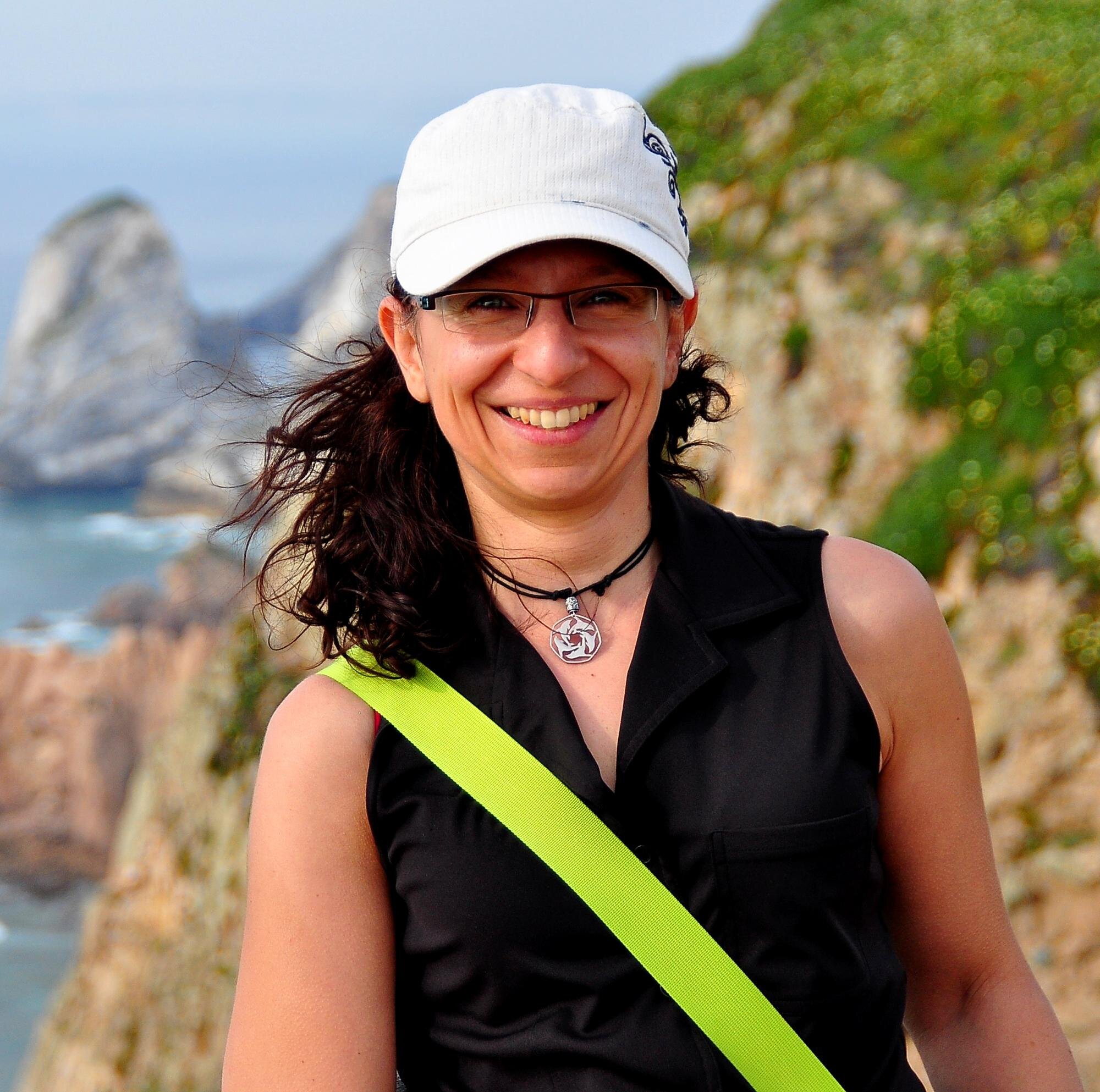 Professor, sailor, traveller, coffee lover, photo junkie, shoe fanatic.  Department Chair, Department of Mechanical Engineering, University of Ottawa.