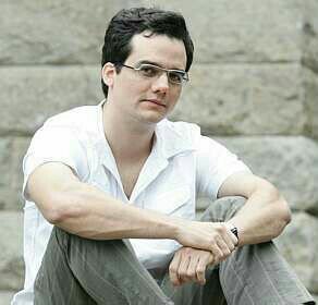 _cpt_nascimento's profile picture. Segurança particular da familia Meirelles #Clarina & #Flanessa will be canon, #Caronica as well #RPAccount