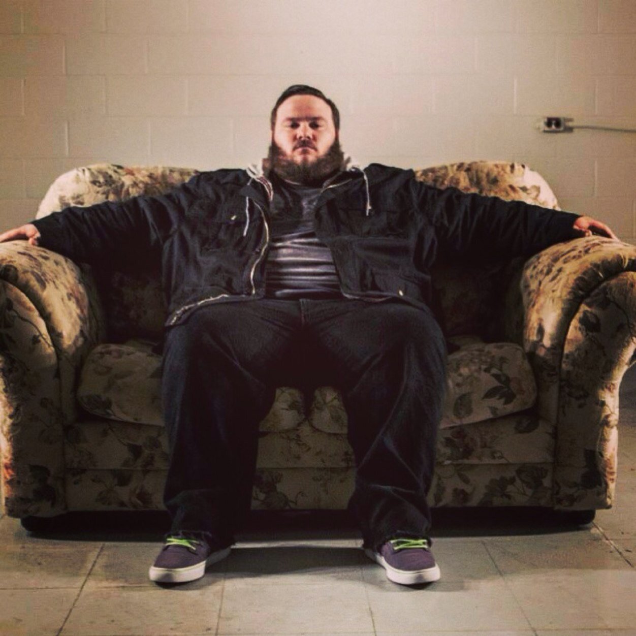 hey im mark, im married to an amazing woman, we have two kids Markus and Aimee!! I play in a Christian Hardcore band My Brother's Keeper.. Love those dudes!
