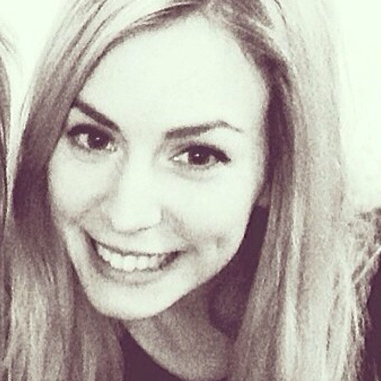 Follow from @GEMMANATIC ---Follow that acc instead of this one. Please. Ilysm stay beautiful. X