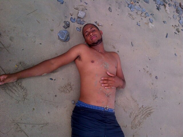 joanramon12's profile picture. yo me considero   una persona normal,ahora y tu como me consideras...