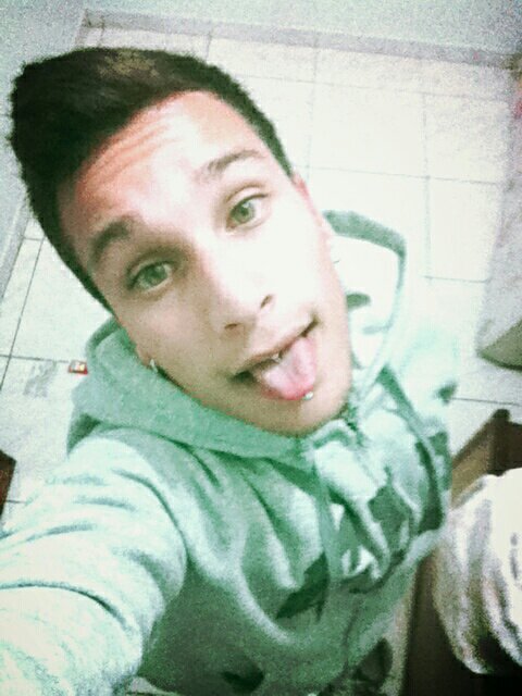 quer saber tudo tem um por que , to legal quero mais é viver ♫ B|