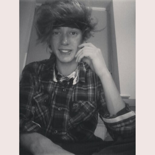 16/bands/food/tattoos/piercings/beanies/Gloucester