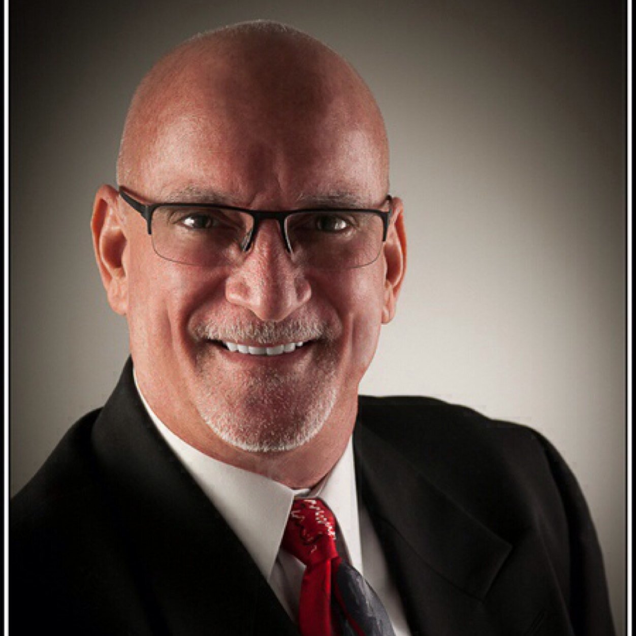 Licensed Florida Real Estate Broker specializing in Luxury Miami Condo Sales, Rentals, and Property Mgmt. Same location for over 39 years.