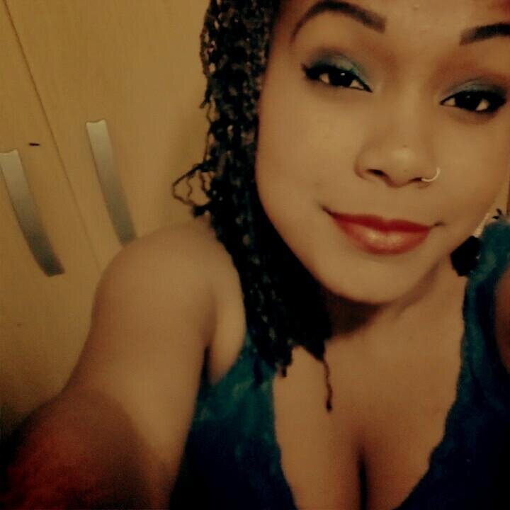 vamos viver, vadiar, o que importa é nossa alegria ✌.
   Whats 44-99543400