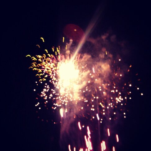 Nobody_Epic15's profile picture. •15 yrs old
•Single
•Freshmen 
•Gamer and Artist