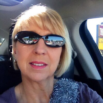 Profile Picture of Christle Jean Groves (@Jak42Jean) on Twitter