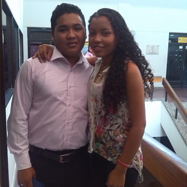 :) Quimica Farmaceutica... UDC!!                                            ***Enamorada de la vida ♥.... :$  
!!Siganme Los BuenoOos¡¡.. :)