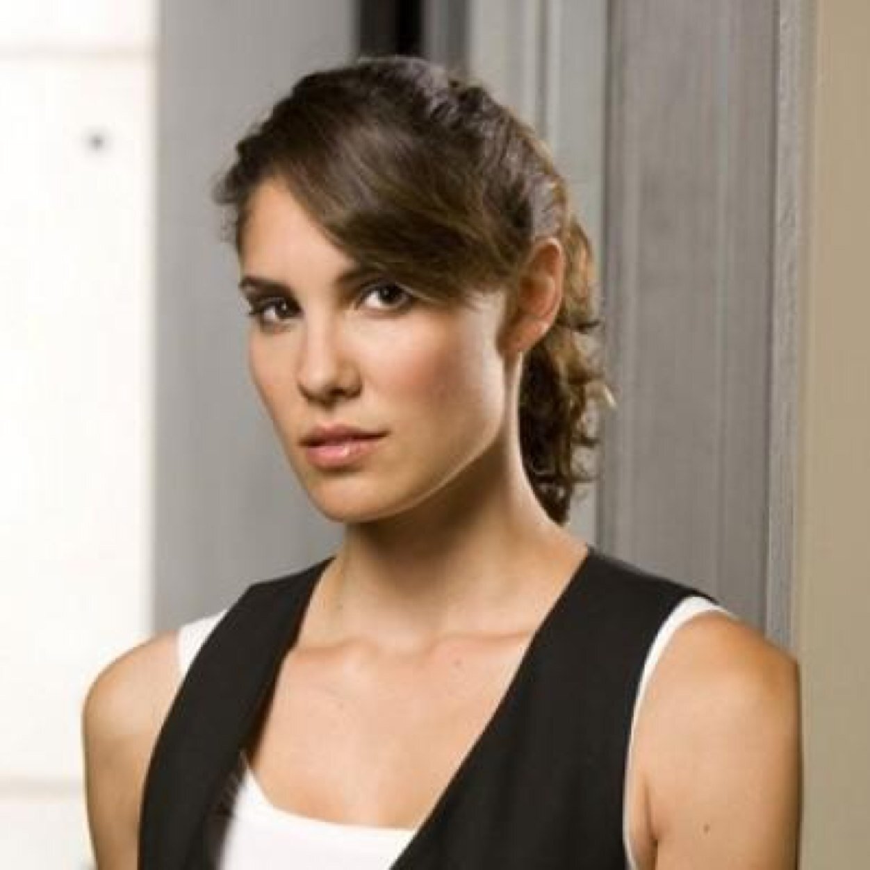 Hello I'm Kensi Blye I work at NCIS with my current partner Marty Deeks I'm serious and yeah I like someone but I'm not telling who