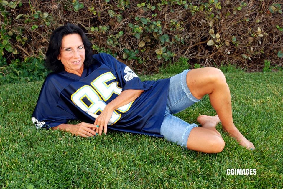 AtteaFitness's profile picture. Attea Fitness (Team Attea) is an online personal training program. I'm here to take you from ordinary to extraordinary. I will be by your side every step of way