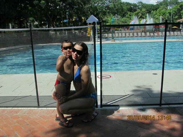 I♥ MillonariosF.C.   I♥ mi bella familia. Amo a Dios sobre todas las cosas, gracias padre santo por todo lo que me das