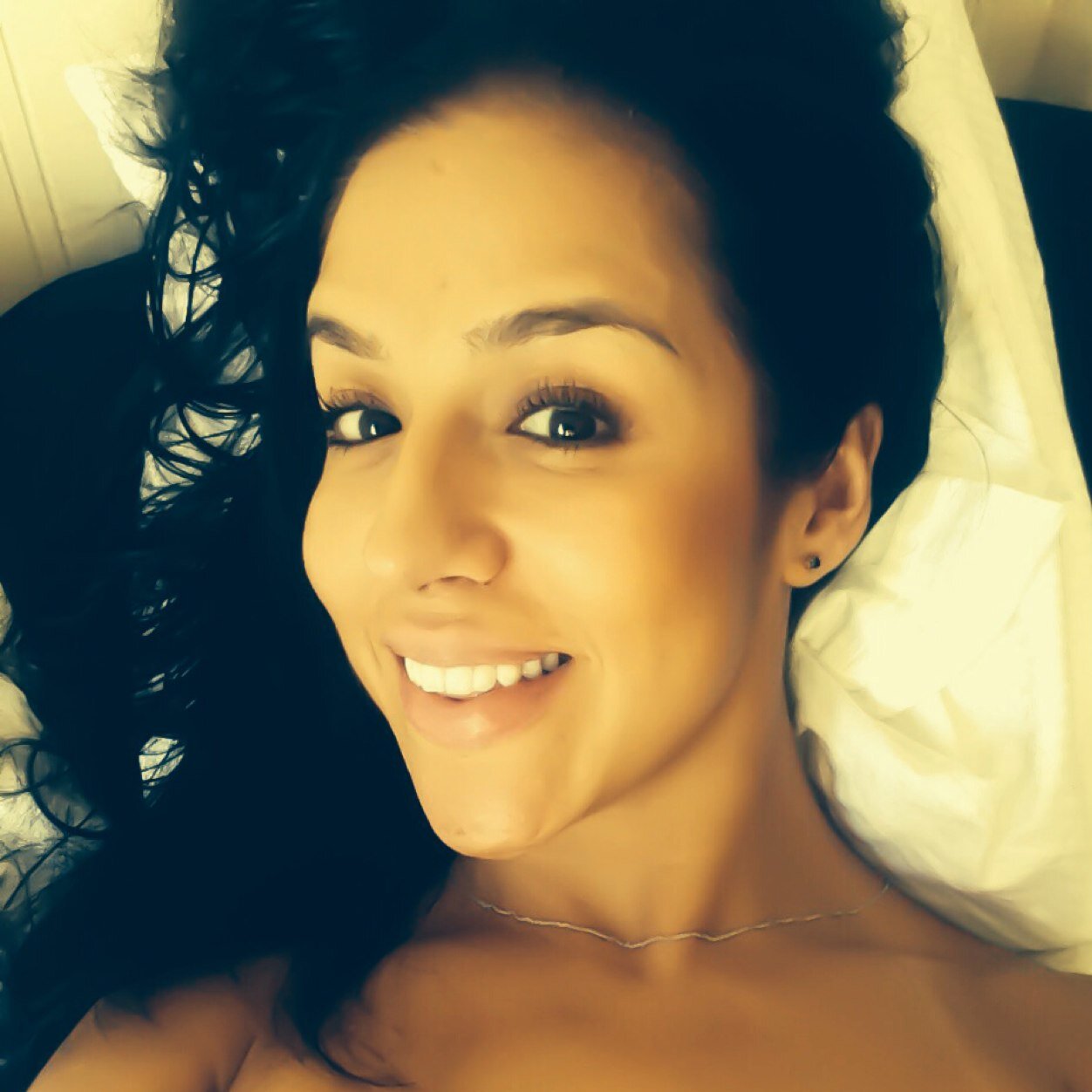 erykah3883's profile picture. i have PLENTY of room for positive energy and NONE for negative! ❤