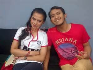 aku suka joged caisar Dan kata-kata mutiara caisar Di acara yuk keep smile