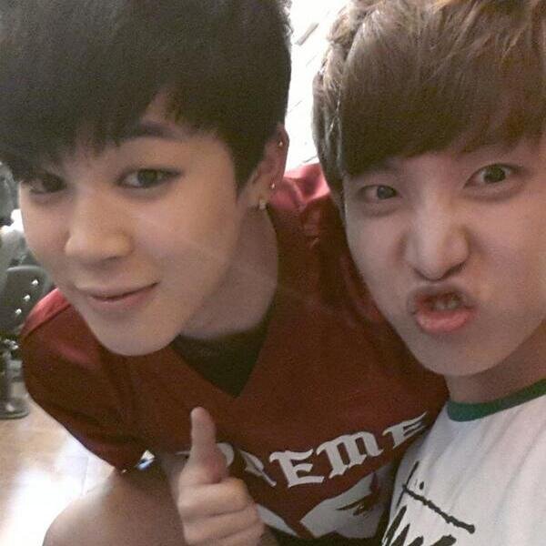 กําลังจัดตั้งทวิตเตอร์อยู่