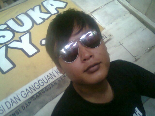 Lu asik gw asik, lu enjoy gw lebih enjoy, lu kurang ajar gw bajingan, :D