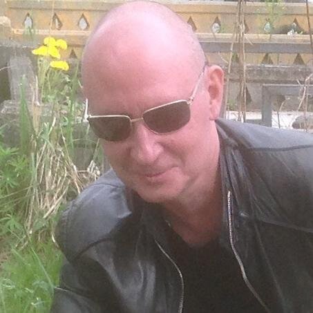 comapIgor's profile picture. 