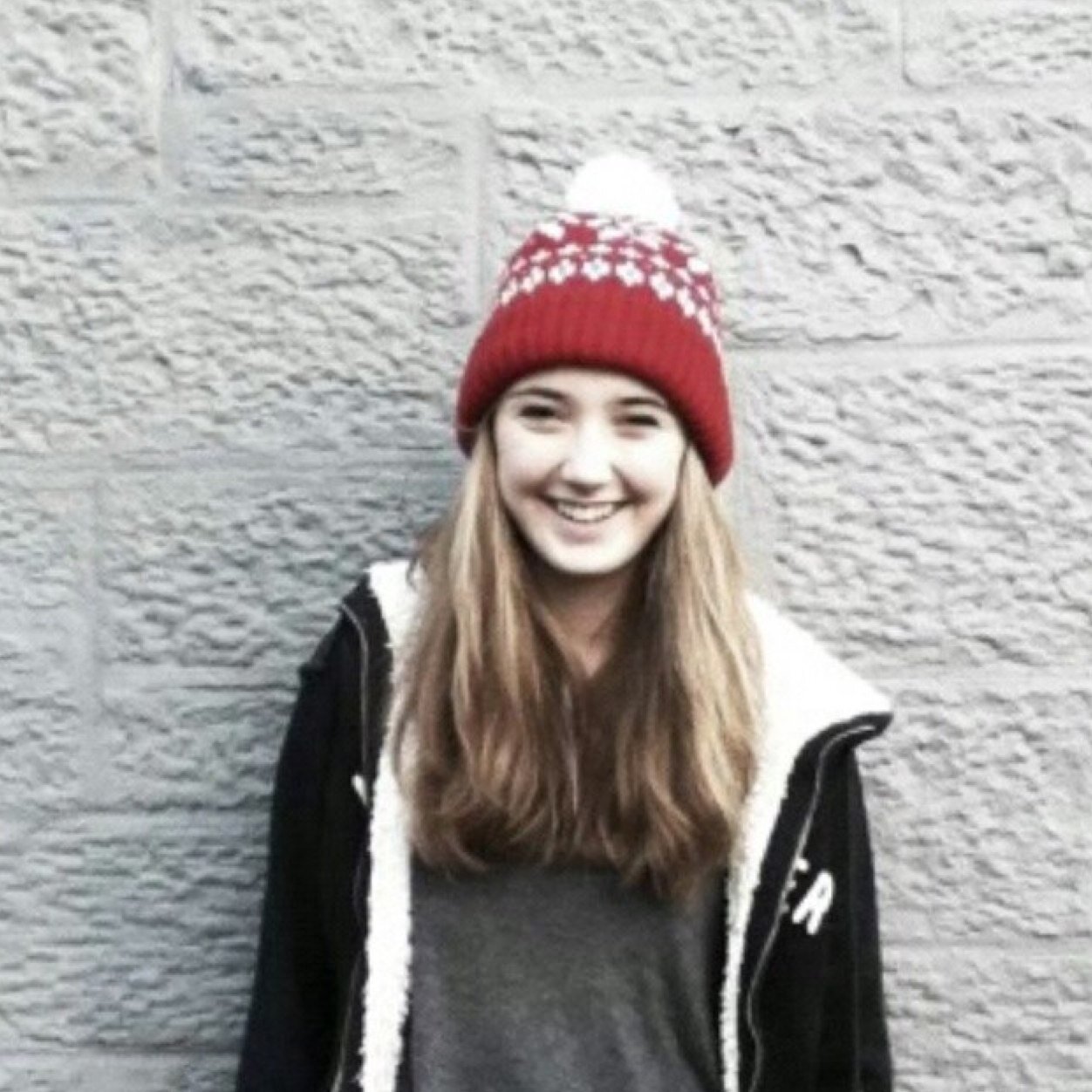 mikaelacz's profile picture. //she is clothed in strength and dignity and she laughs without fear of the future//