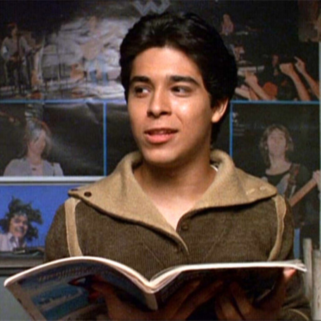 Hello my name is Fez, your hot looking, smooth talking, frisky ass son of a bitch. I also love candy {Fez-RP/account}