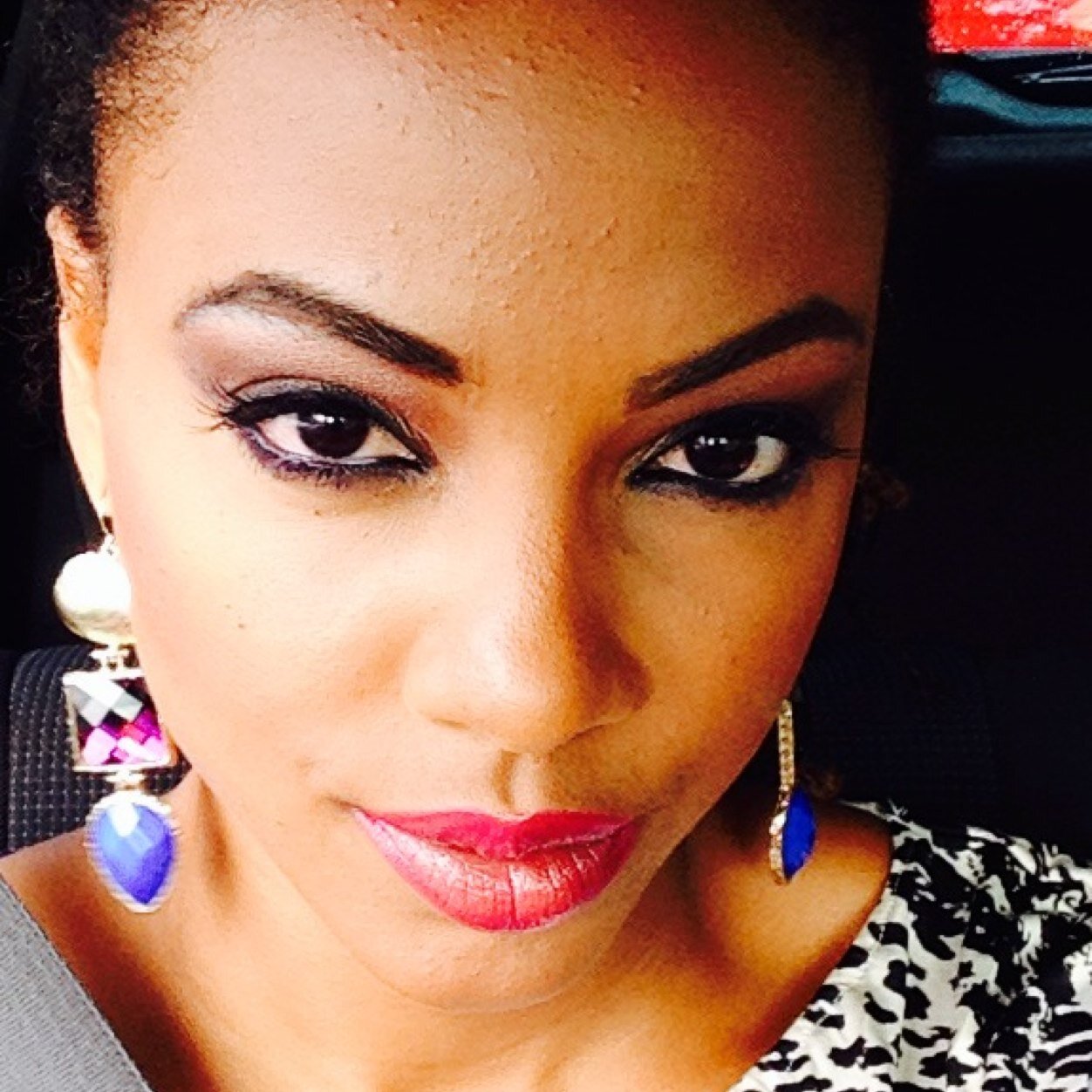 Regina Beavers , Actress ,Media Personality , Model, Host , Producer ,Presenter Artiste etc -email - beavers.regina@gmail.com