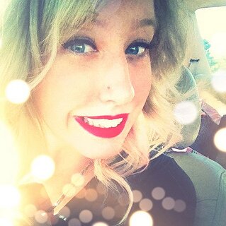 engcheena789's profile picture. Soy aldreyer. El amor de los jovenes no esta en el corazon sino en los ojos.