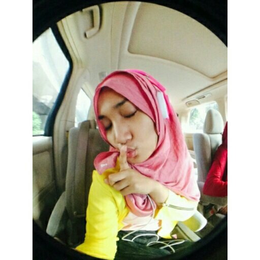 Malaysian. Followed by @FatinSL on 26th of Apr 2013!