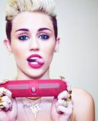 La vida es cuesta arriba pero la vista es genial -Miley cyrus