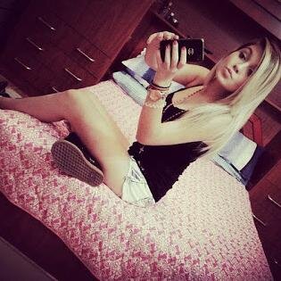 Sou prostituta tenho 18 aninhos e sou Bissexual faço sexo com casais.Adoro ter conversas eroticas, faço sexo por pelo skype e pessoalmente !