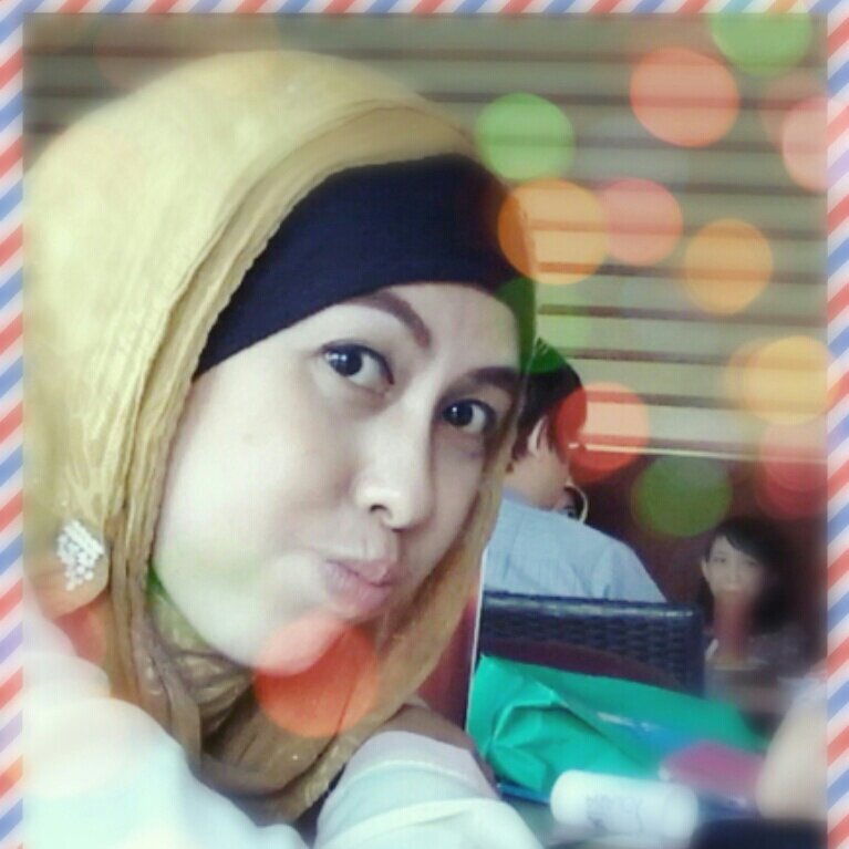 Tutup mata,hati,pikiran,telinga.. Buka Lembaran baru. Semua yang menyakiti lupakan, biar ALLAH yang membalasnya (˘ʃƪ˘)  ♥  اَللهُ  ♥