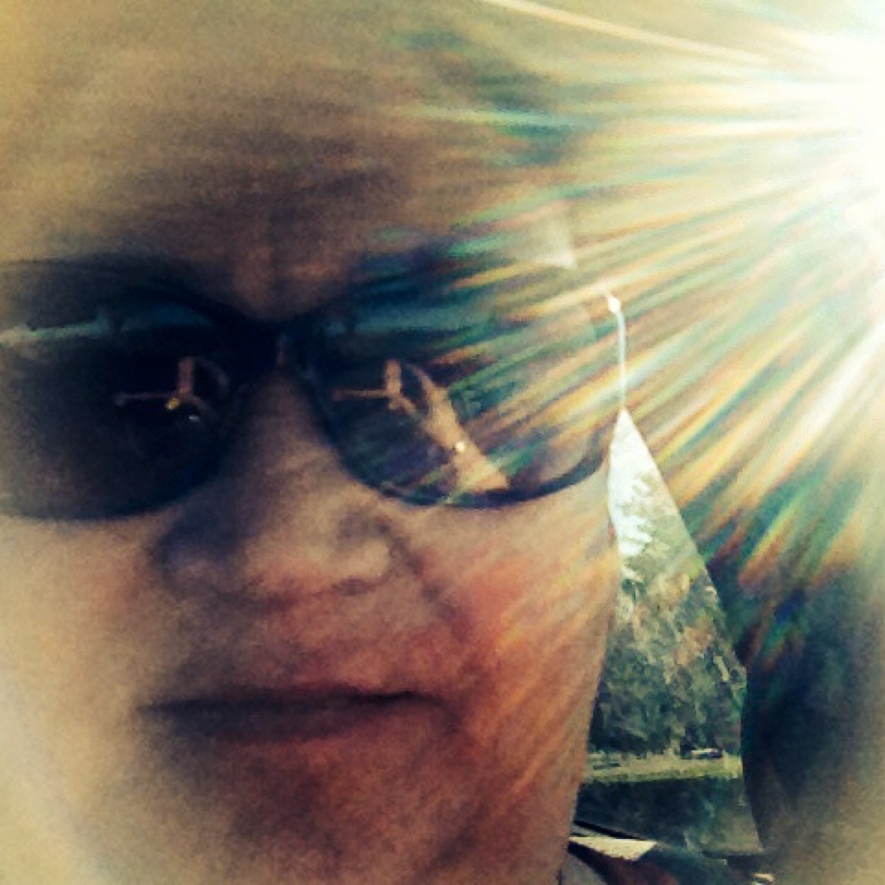 lynn9701's profile picture. Life is much too important a thing ever to talk seriously about it. -Oscar Wilde