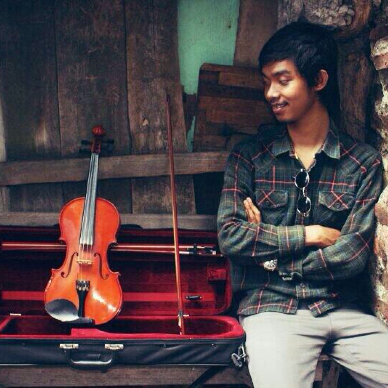 Fanbase Dodit Fans Club Jogjakarta | Kabeh Sedulur | Followed by : @dodit_mulyanto 6 Juni 2014 ( 22:56 WIB )| Daftar Member DFCJOG ke http://t.co/kxAAMjt0aH