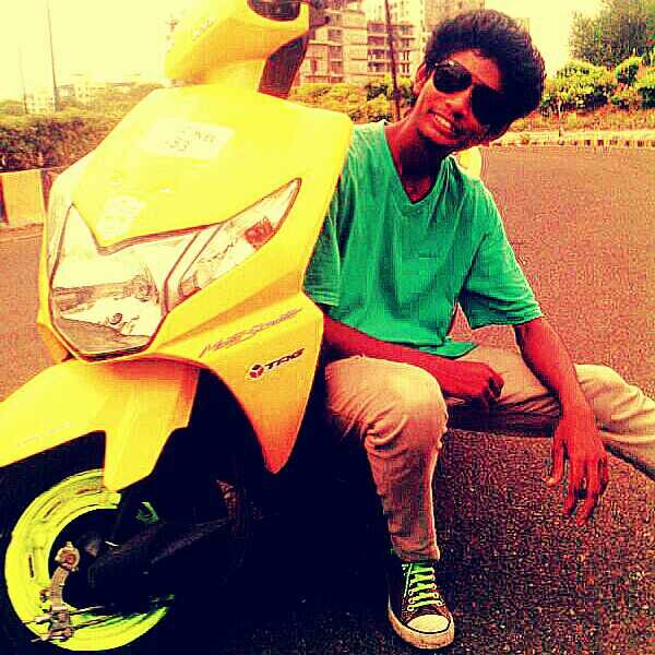 robinevita143's profile picture. 