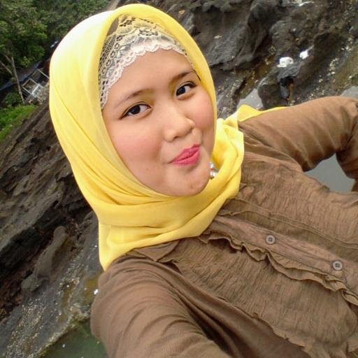 Manis, Humoris dan Romantis