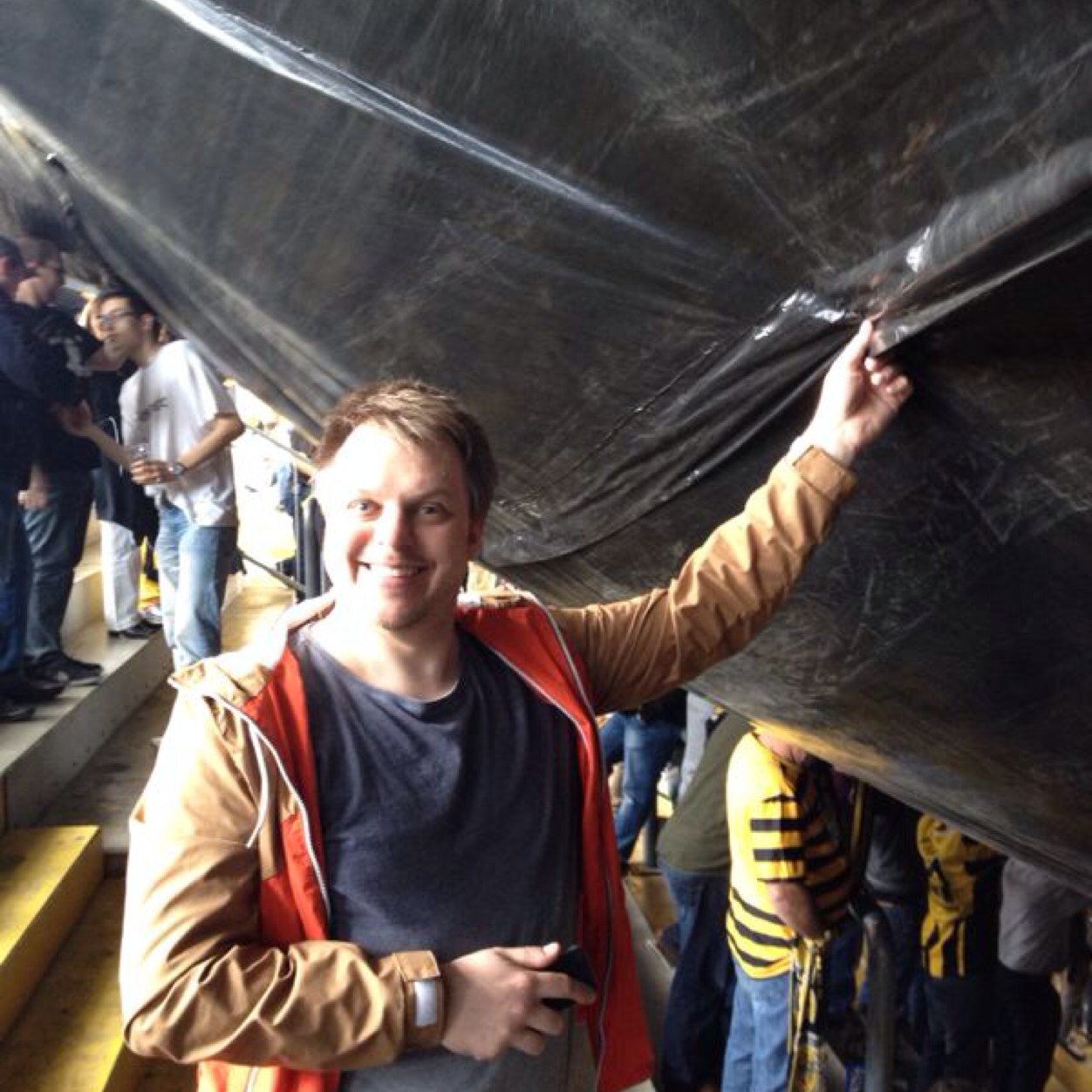 Joerg_Duda's profile picture. AachenMünchener - Alemanne - Kind - Printe - Premium-Mitglied. Überall! Mit Sternchen - BangBoomBang. Macht so Geschäftsführerzeug bei @jrk_bayern