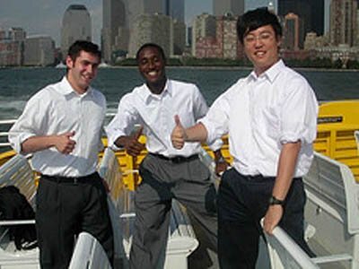 Second* year #investmentbanking Analyst at a middle-market investment bank. Email your experiences to GSintern14@gmail.com