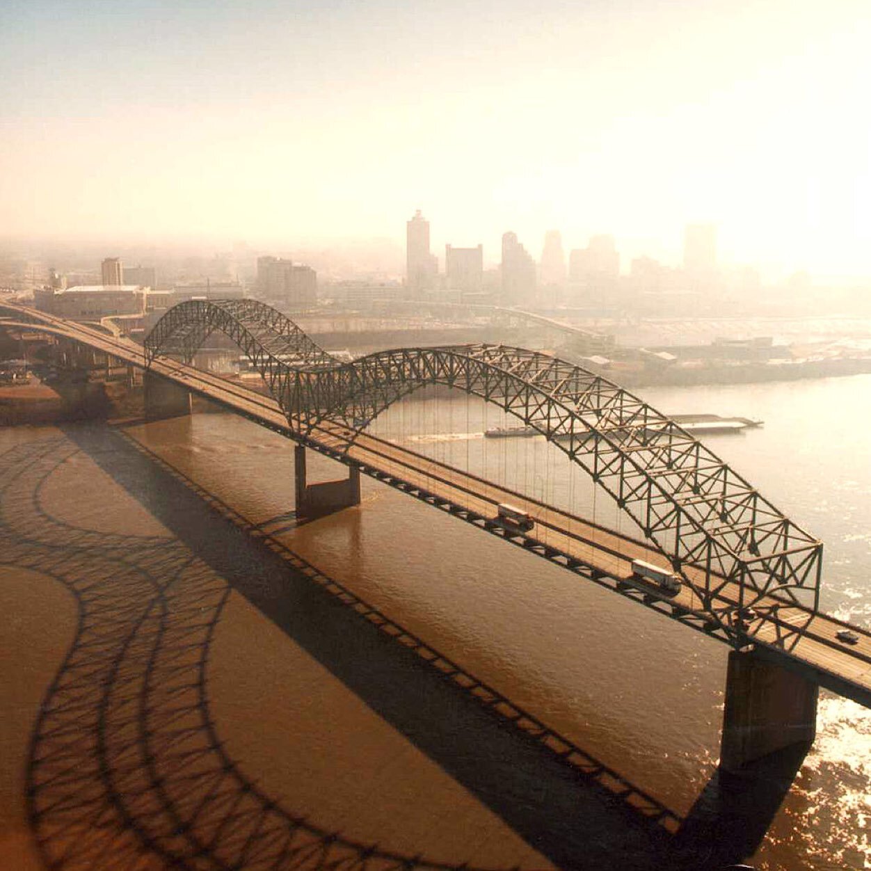 MEMCash's profile picture. Continuing the @hiddencash social experiment for good here in the Bluff City! Find the money tag us & use the hashtag: #MEMcash hiddencashmemphis@gmail.com