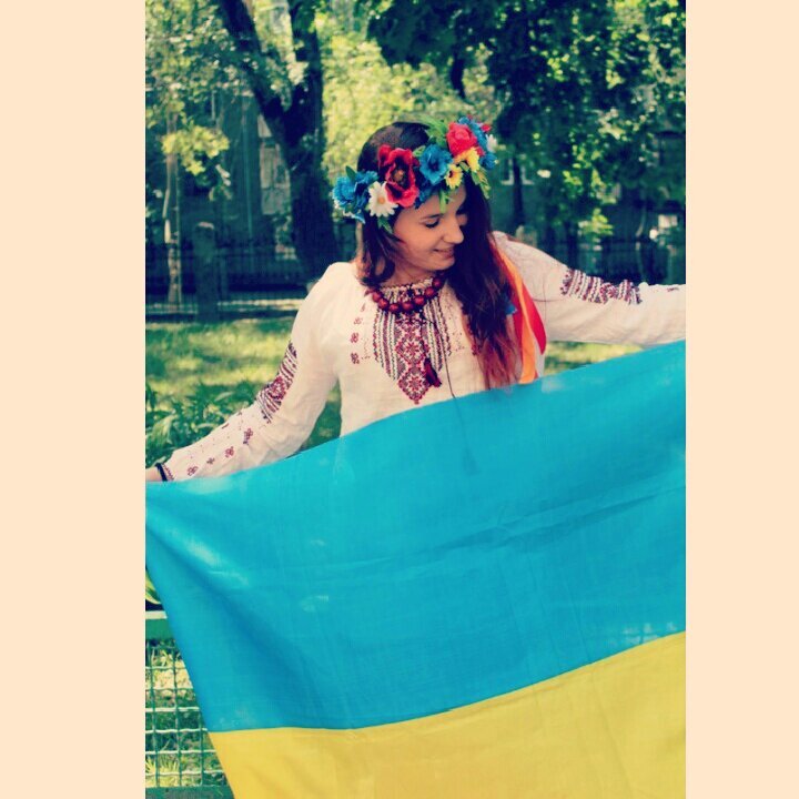 #руда, обожнюю #хардкор, #THEHARDKISS, #oTorvald, не уявляю своє життя без #танці'в. #Патріот, #УкраїнськийТвіттер, #Євромайдан.