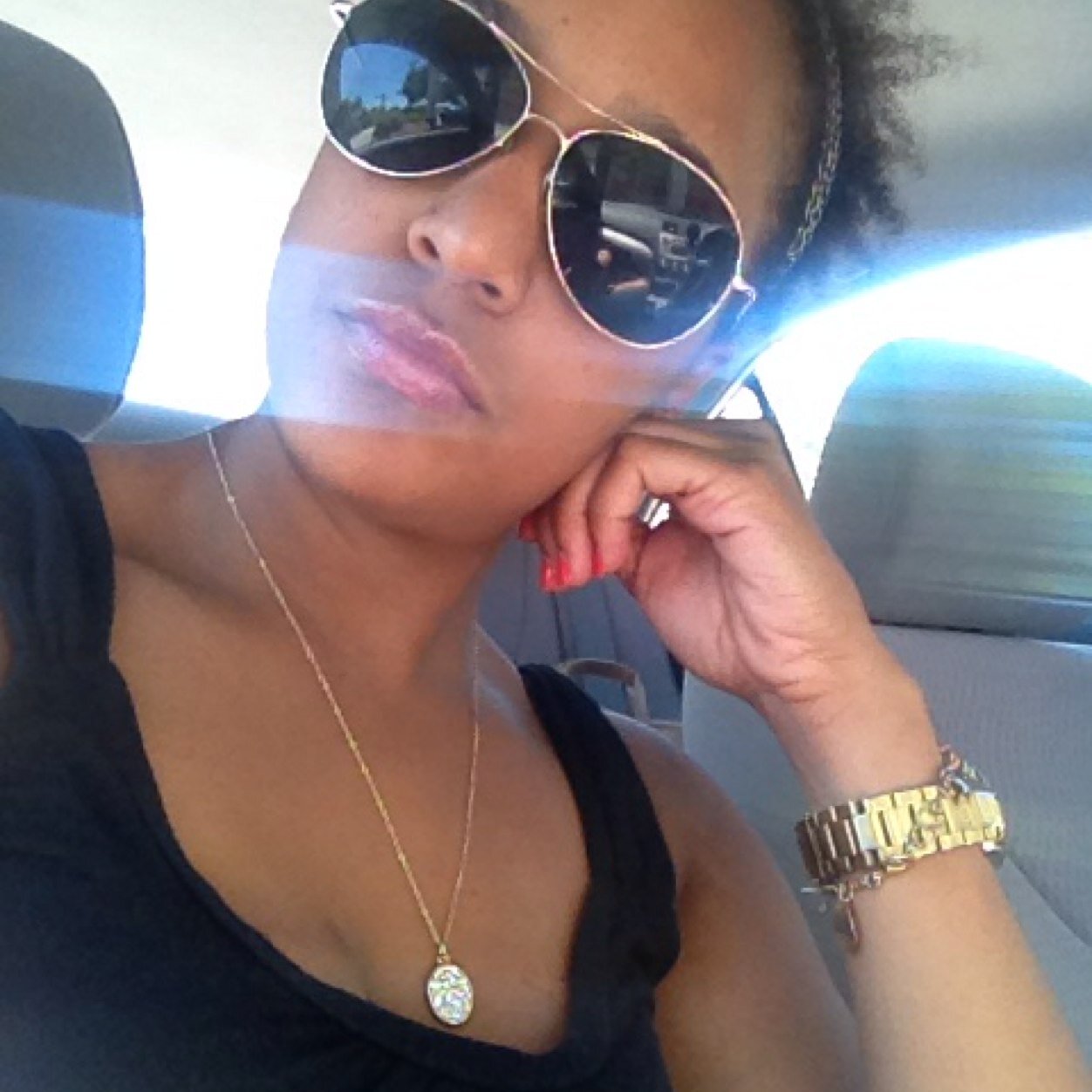 jchelle33's profile picture. 