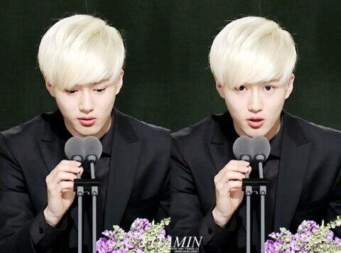 엑소 리더 수호 봇 / kik.cubie.tic / 120209~