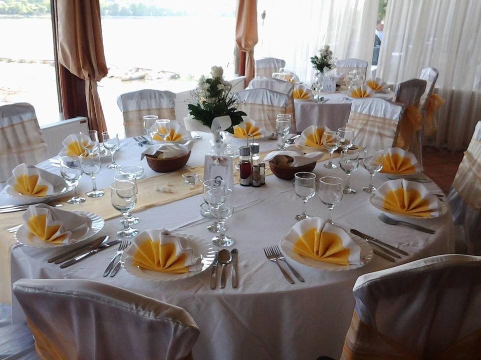 Restoran Dunavska Terasa   Ribarsko ostrvo Novi Sad