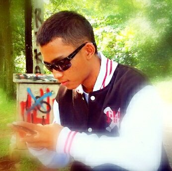 Hello stalker , i am not a perfect but i'm just a Limited Edition !:)