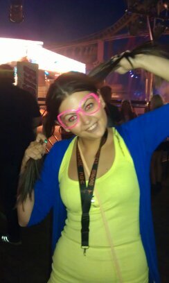im a angel honest..The horns are there to keep my halo straight