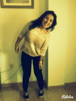 Vive la vida, disfruta el momento y a la mierda lo que diga el resto.MIS HERMANAS'12COMO FORMA DE VIDA