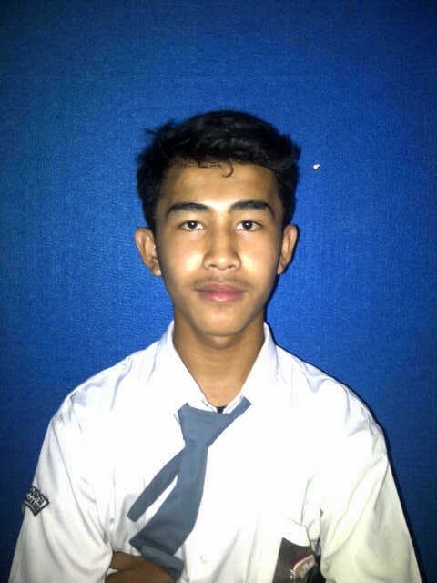 manusia setengah ganteng