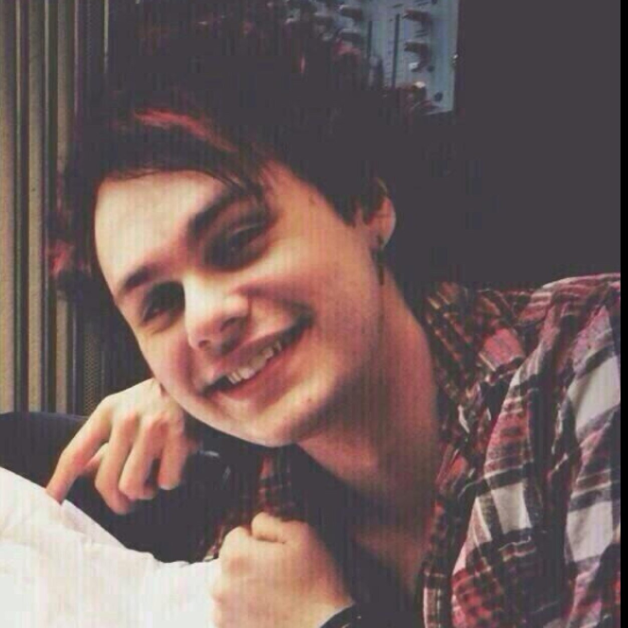 arctxicniall's profile picture. Follow @LourryBible bc she gave you this free follow! :)