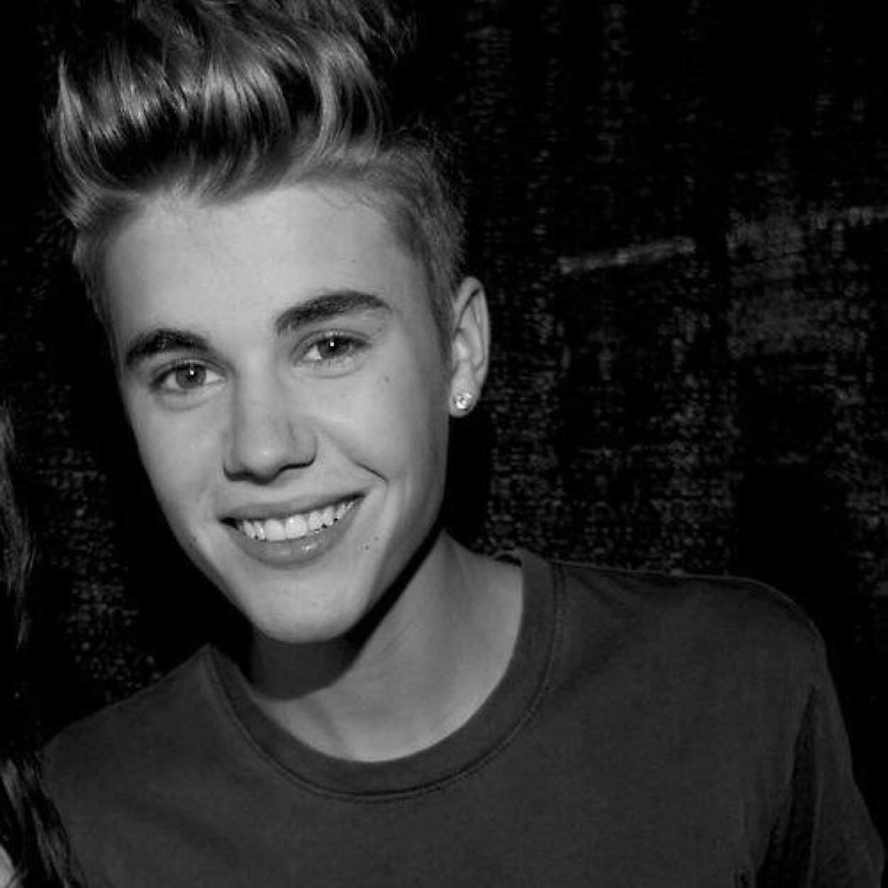 Justin means EVERYTHING to me. Belieber since day 1 & never leaving✖️I only Stan the best♕i love him unconditionally♡8/09/14♡