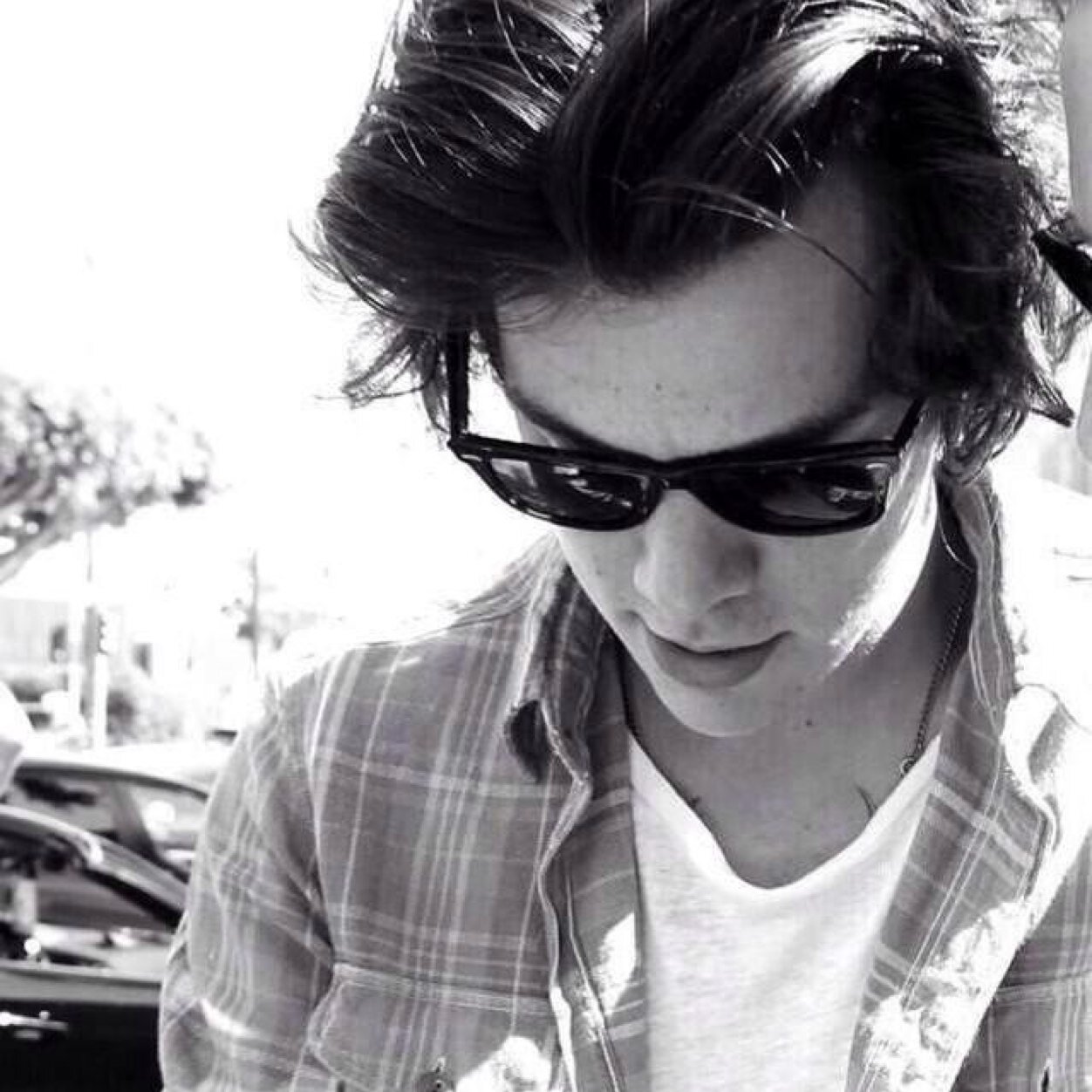If you see this, tweet me 'is mine.'