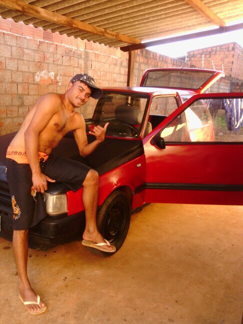 hillton1988's profile picture. 