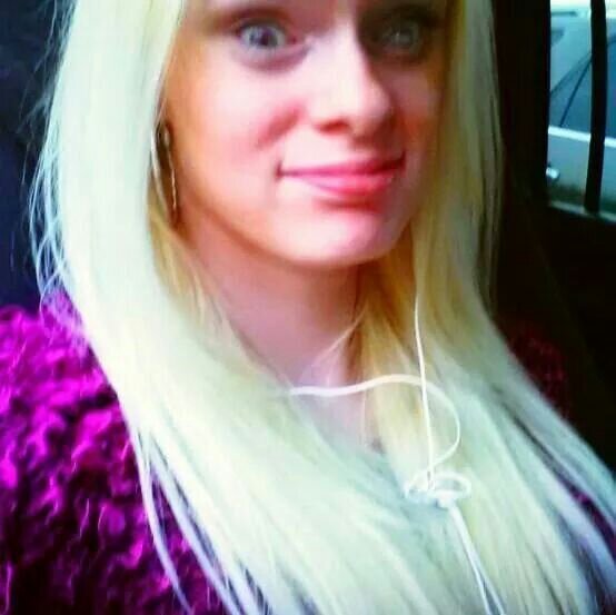 the names ashlea I'm 24 I love bruno mars